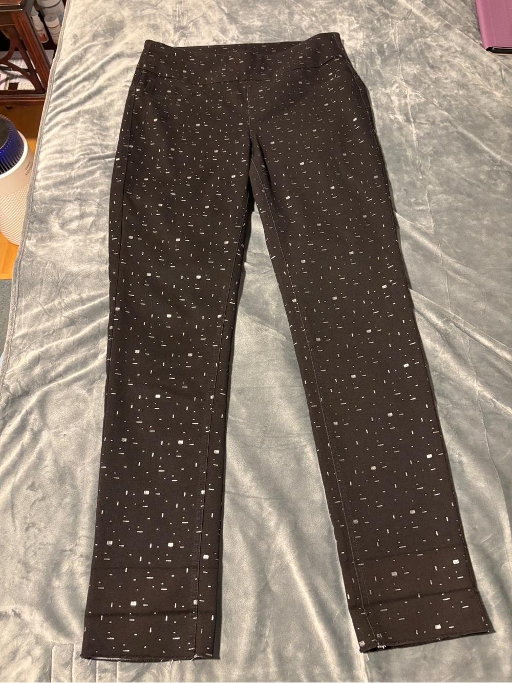 Lulu-B Black Stretch Confetti Ankle Pants with Tiny Silver Dash Print 4